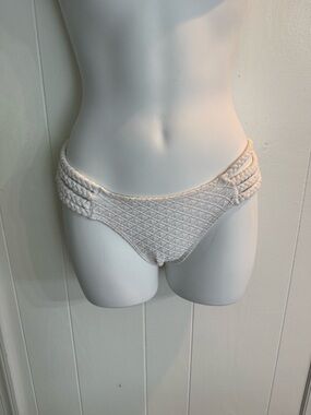 Gurus Beachwear Bikini bottom white size small new